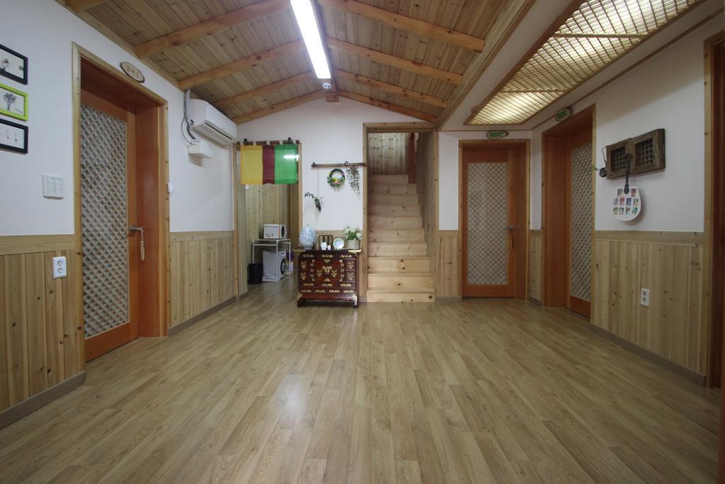 Dajeong Guesthouse Csondzsu Kültér fotó